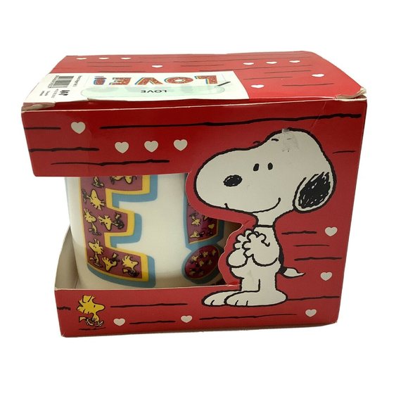 SNOOPY WOODSTOCK Love Coffee Mug 10 oz. Bone China Dishwasher Microwave Safe - Picture 1 of 12